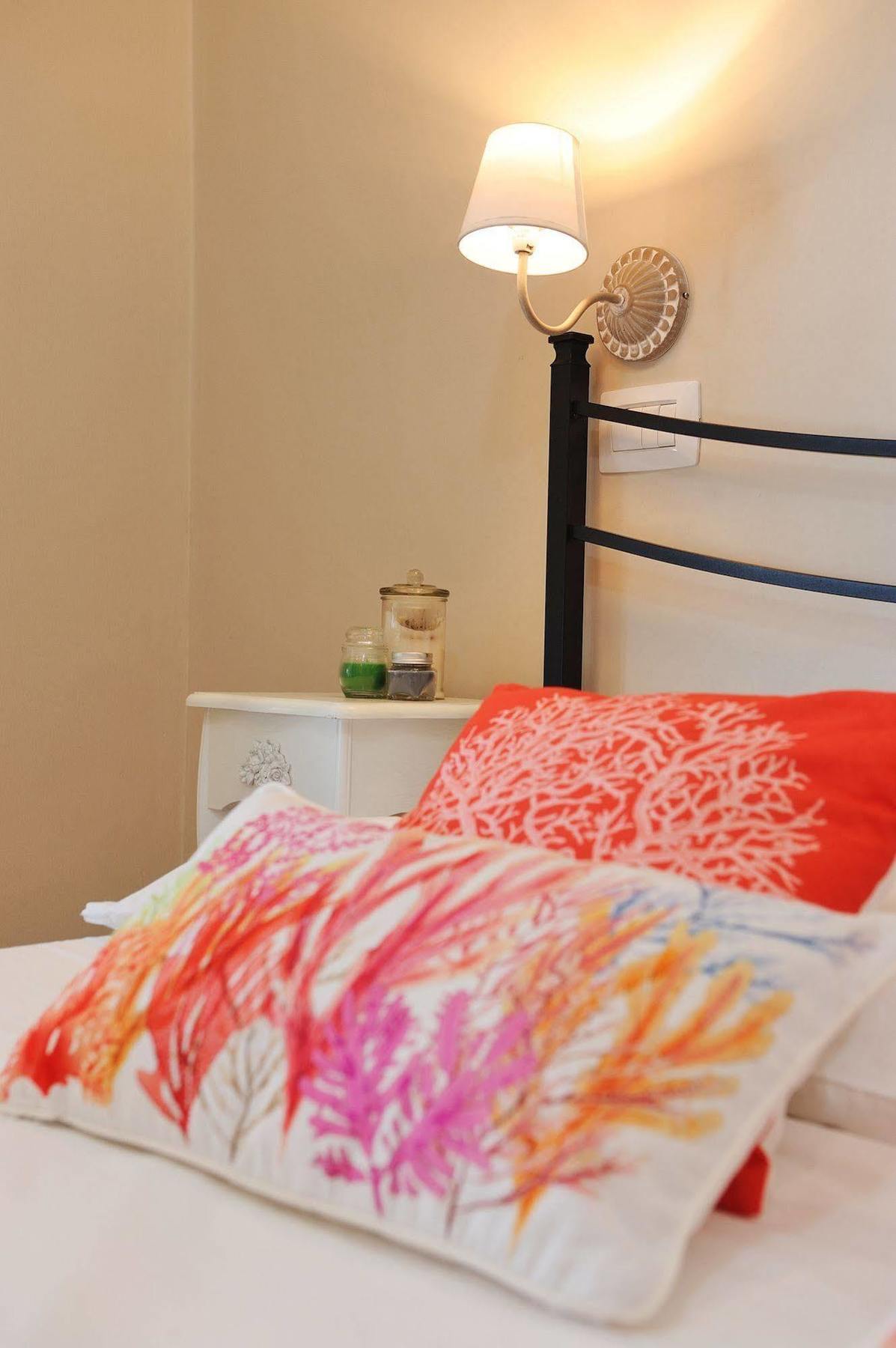 Onda Marina Rooms Кальярі Екстер'єр фото