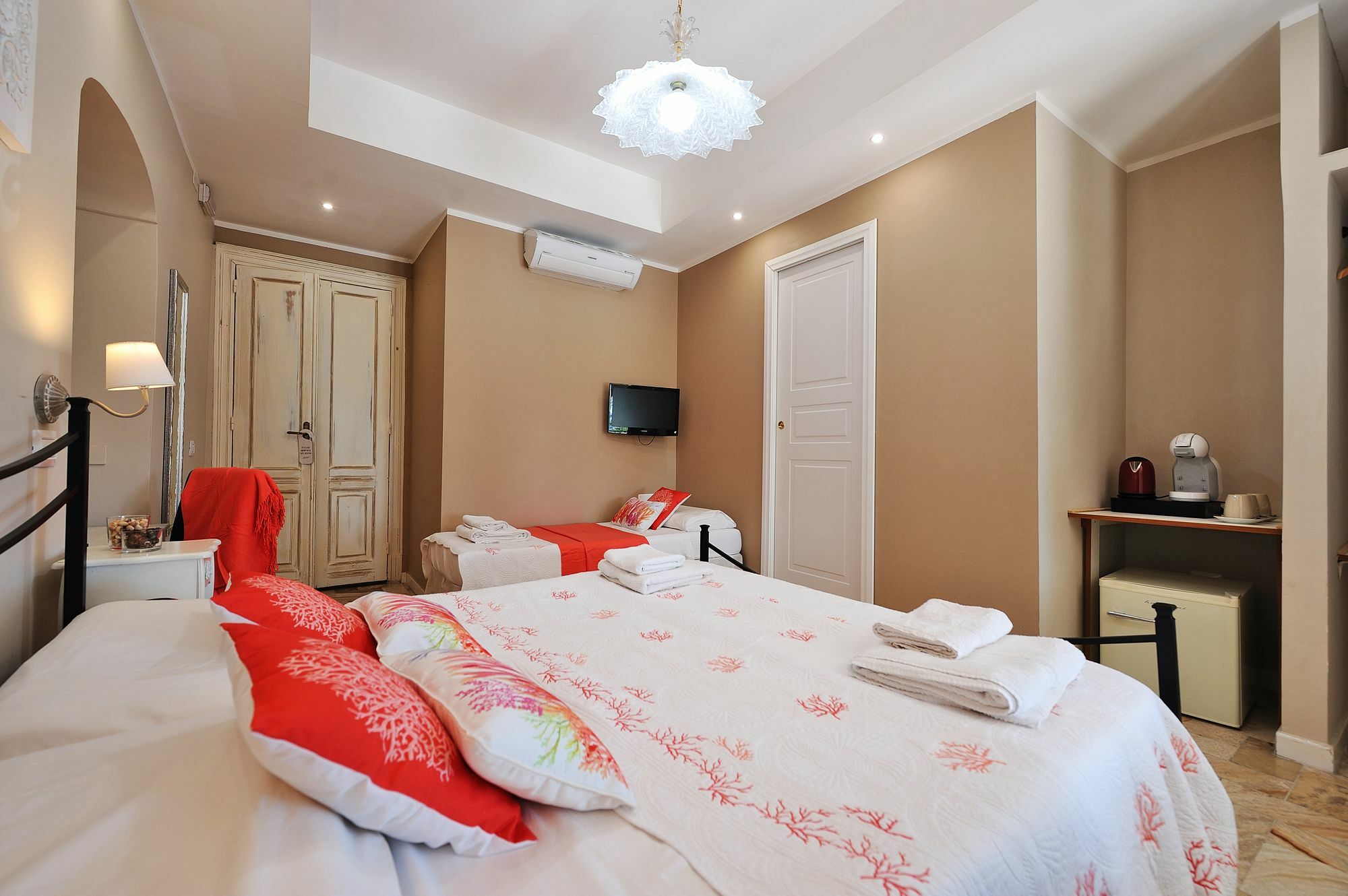 Onda Marina Rooms Кальярі Екстер'єр фото