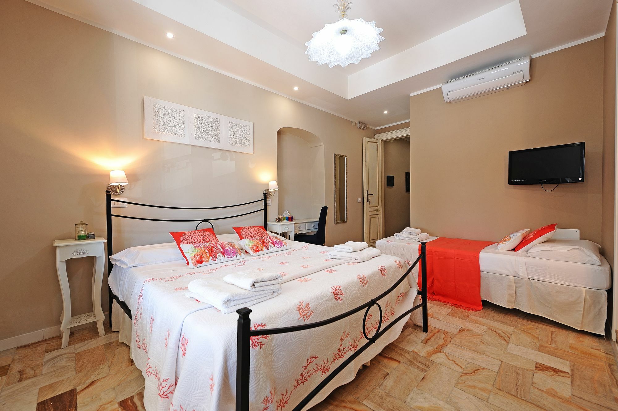 Onda Marina Rooms Кальярі Екстер'єр фото